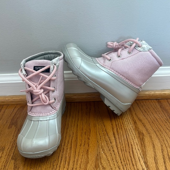 Sperry Other - NWOT SPERRY winter boots kids